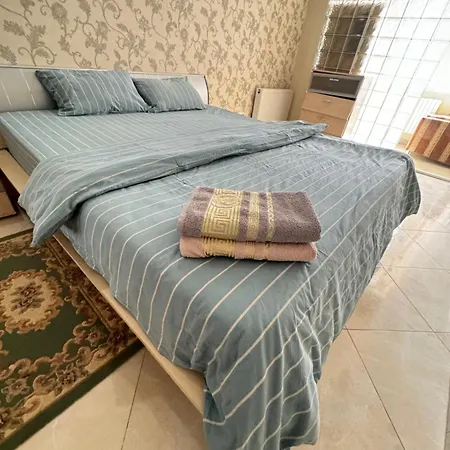 Apartment Near Pizza Mania In *